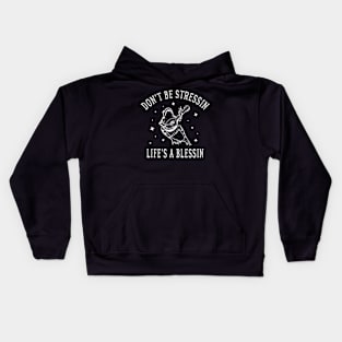 don't be stressin life's a blessin - frog playing mandolin Kids Hoodie
